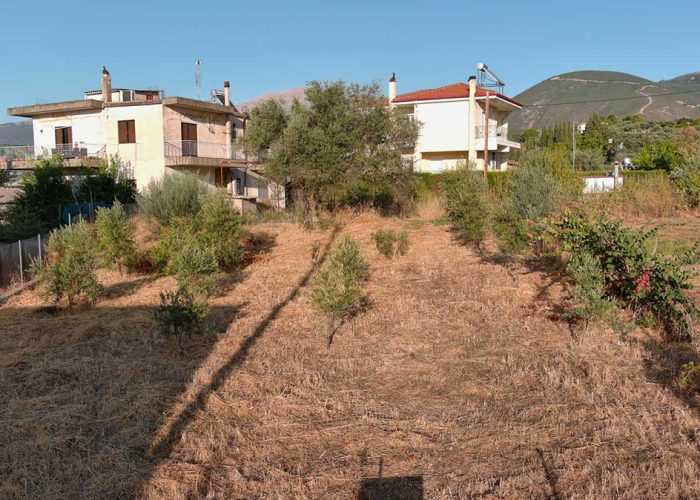 oikopedo-pros-polisi-patra-achaia-1